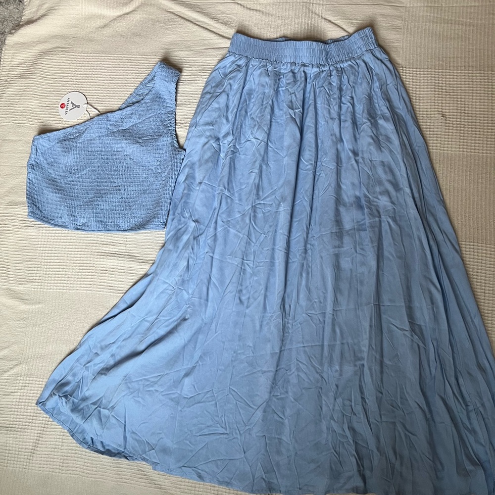 NWT One Shoulder Two Piece Set